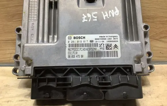 Peugeot 308 Engine control unit/module 0281019817 9805947380