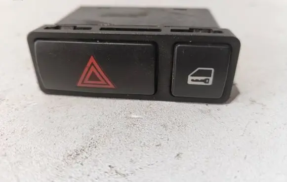 BMW 3 E46 Hazard light switch 61318368920