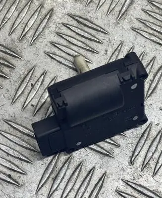 Audi A6 S6 C6 4F Air flap motor/actuator 4E0820511 0132801323 1158802241