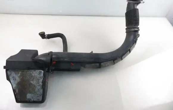 Air intake hose/pipe