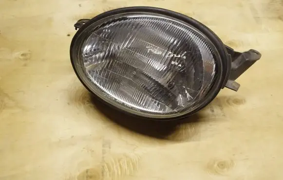 Toyota Corolla E110 Headlight/headlamp 811501E240