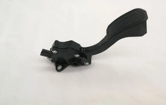 Toyota Prius (XW30) Accelerator throttle pedal 7811012050