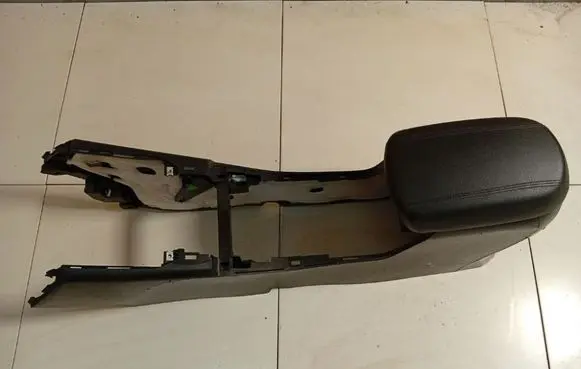 KIA Sportage Armrest