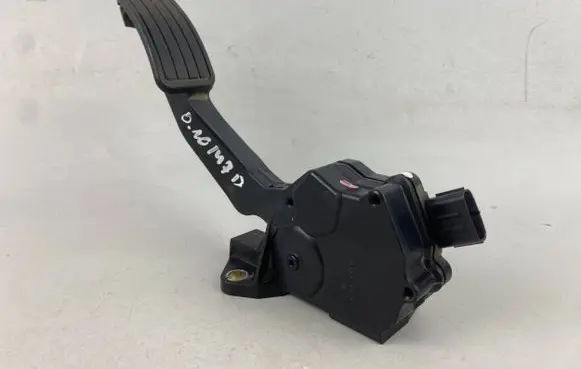 Subaru Outback Accelerator throttle pedal 36010AG140