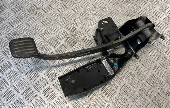 Ford Mondeo MK IV Brake pedal 