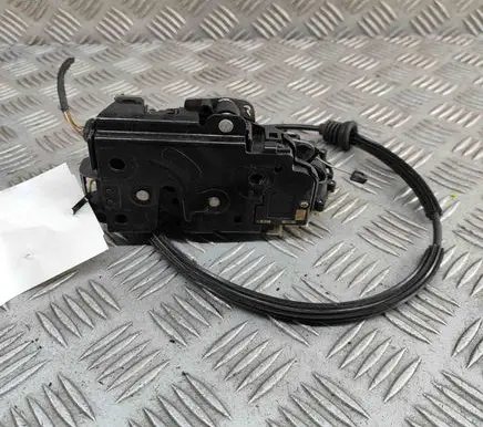 Volkswagen New Beetle Front door lock 3B1837015AQ