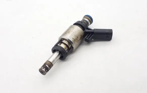 Audi A4 S4 B8 8K Fuel injector 06H906036G 0261500076