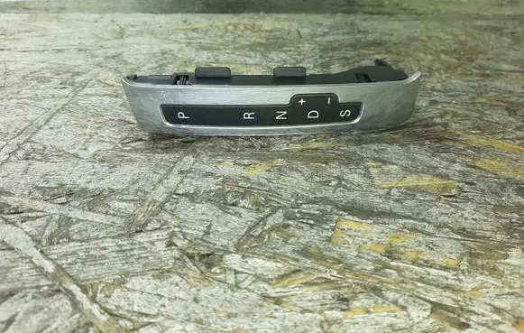 Audi A6 S6 C6 4F Gear shift selector indicator 4F1713463D