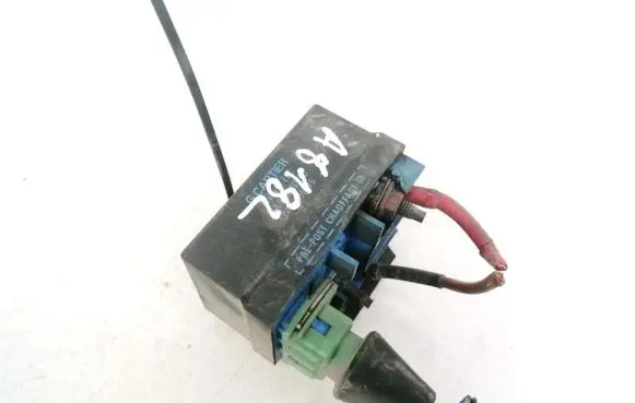 Glow plug pre-heat relay