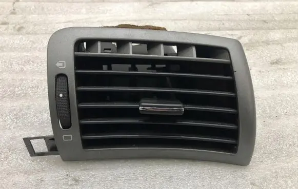 Peugeot 407 Dashboard side air vent grill/cover trim