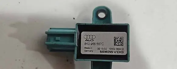 Audi A4 S4 B8 8K Airbag deployment crash/impact sensor 8K0955557C 5WK4380902