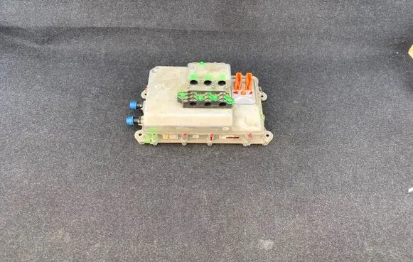 Polestar 2 Voltage converter inverter 32335132