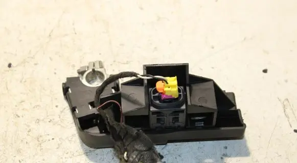 Audi A6 S6 C6 4F Battery relay fuse 4F0915519