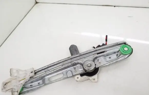 Opel Signum Rear door window regulator with motor 24451521