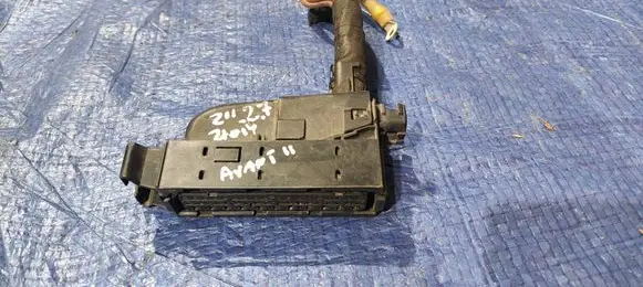 Mercedes-Benz CLS C219 ABS module connector plug 0465451828