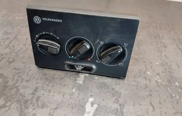 Volkswagen Transporter - Caravelle T4 Climate control unit 7D1819045B