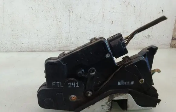 BMW 3 E46 Front door lock