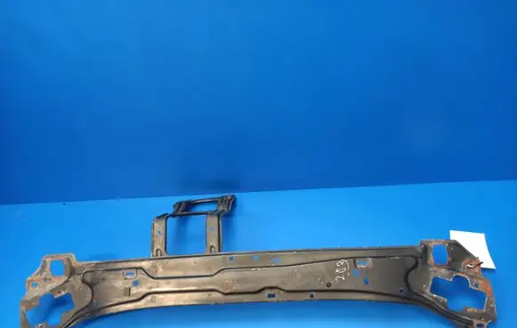 Mercedes-Benz C W203 Top upper radiator support slam panel