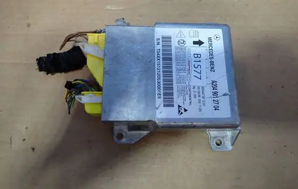 Mercedes-Benz C W204 Airbag control unit/module A2049012704 WK44739