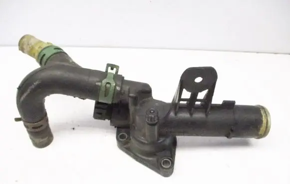 Nissan Qashqai Thermostat housing 