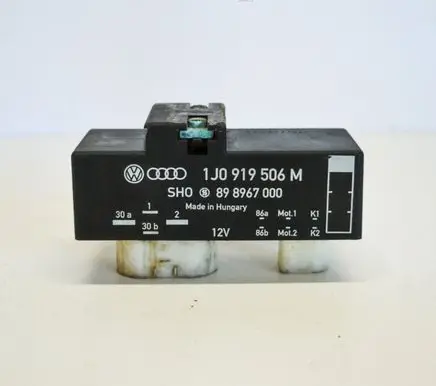 Coolant fan relay