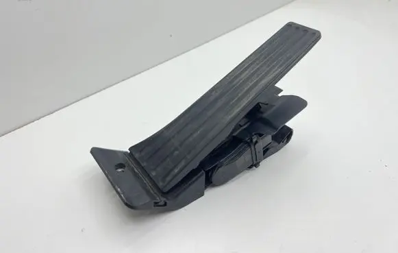 BMW X3 F25 Accelerator throttle pedal 6853175 6PV01043533