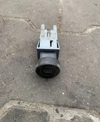 Peugeot Partner Windscreen/window heater switch 