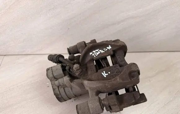 Volkswagen Touran III Rear brake caliper 5Q0615405CK