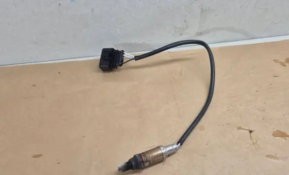Audi A4 S4 B5 8D Lambda probe sensor 0258003 030906265