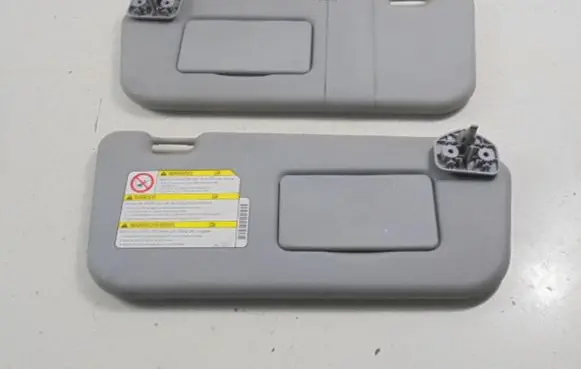 Mitsubishi Colt Sun visor