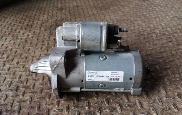 Ford Focus Starter motor AV6N11000GE