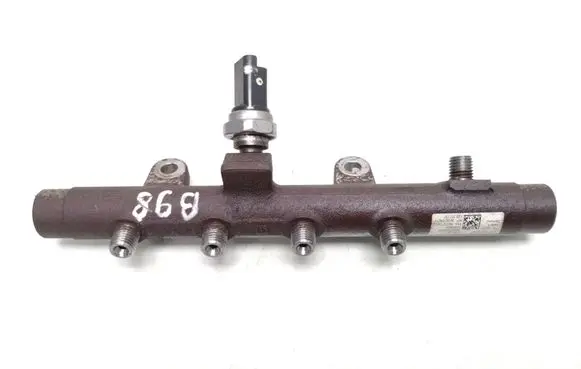 Nissan Qashqai+2 Fuel main line pipe 8200704212 A2c20005031 A2C27000234