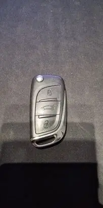 Citroen C4 II Ignition key/card 