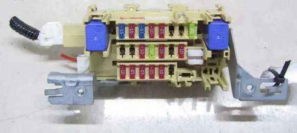 Nissan Juke I F15 Fuse box set