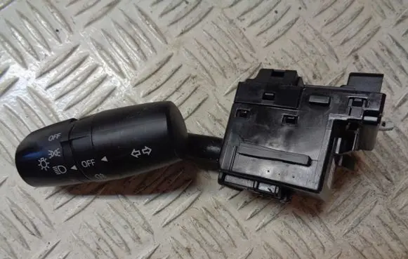 Mazda 2 Indicator stalk DA6AA564B C57VTB571