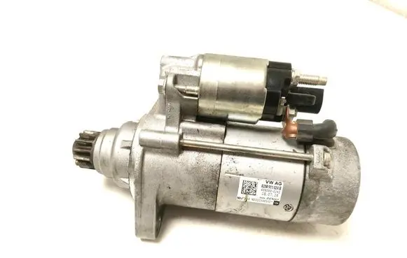 Volkswagen Golf VIII Starter motor 02M911024B