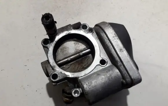 Opel Insignia A Throttle valve 50329302 5.03293.02