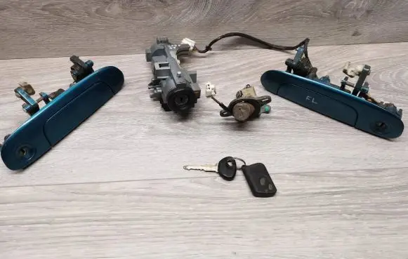 Mazda 323 Ignition lock