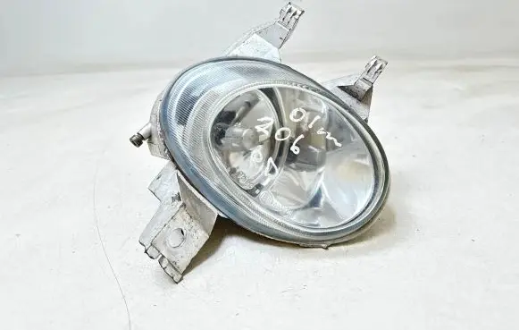Peugeot 206 Front fog light 9635076080 20001127 67742323