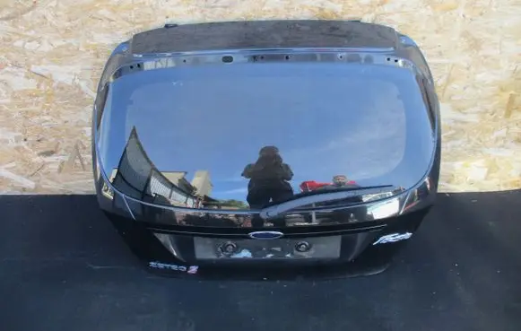 Tailgate/trunk/boot lid