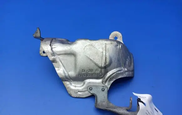 Exhaust heat shield