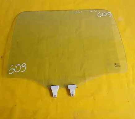 Opel Agila A Rear door window glass