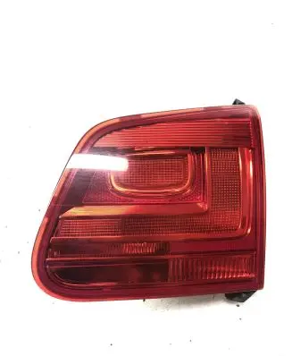 Volkswagen Tiguan Tailgate rear/tail lights 5N0945310