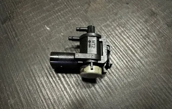 Porsche Cayenne (92A) Turbo solenoid valve 1K0906283A