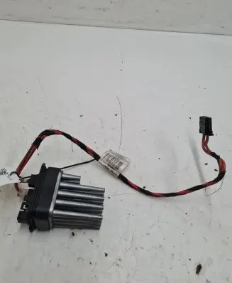 Opel Meriva A Heater blower fan relay 5295354053