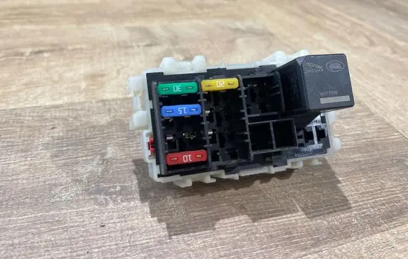 Land Rover Discovery Sport Fuse module BS7T14K131AA