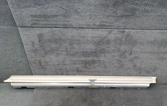 Audi A8 S8 D3 4E Rear door sun blind/shade 4E0861333F 4E0861333FXTW
