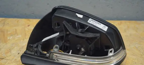 BMW 1 F20 F21 Front door electric wing mirror 7268531