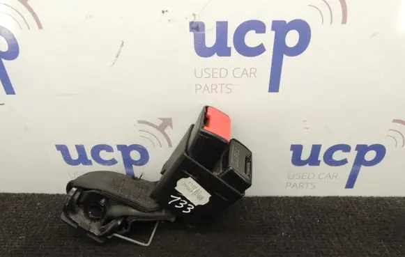 Renault Megane I Rear seatbelt buckle 7700411568 D133
