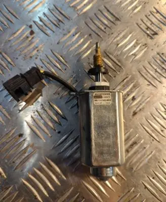 Audi A8 S8 D3 4E Seat adjustment motor 83226725000 L196874